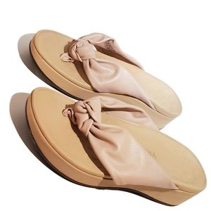 Vionic Shoes - Vionic rose pink platform knotted sandals new Vionic Shoes - Vionic rose pink platform knotted sandals new